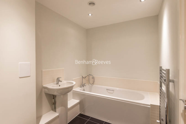 2  bedrooms flat to rent in Charcot Road, Colindale, NW9-image 5