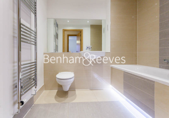 2 bedrooms flat to rent in Zodiac Close, Edgware, HA8-image 5