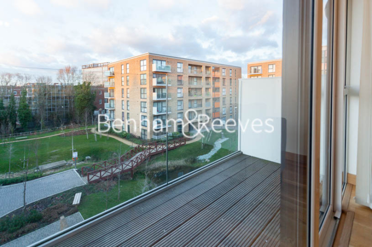 2  bedrooms flat to rent in Zodiac Close, Edgware, HA8-image 6