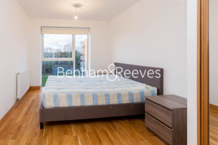 2 bedrooms flat to rent in Zodiac Close, Edgware, HA8-image 7