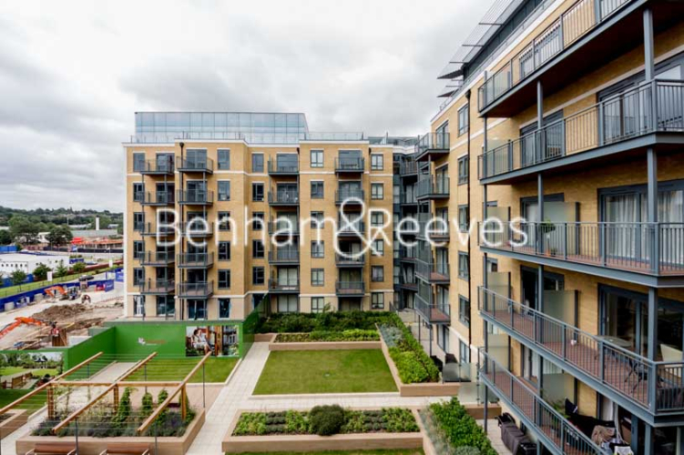 2 bedrooms flat to rent in Boulevard Drive, Colindale, NW9-image 5