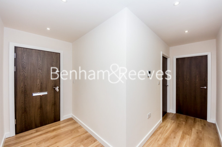 2 bedrooms flat to rent in Boulevard Drive, Colindale, NW9-image 8