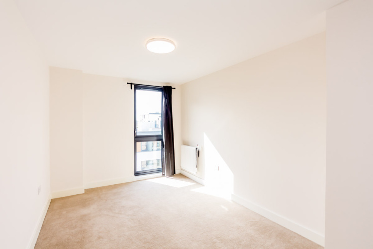 3  bedrooms flat to rent in Charcot Road, Colindale, NW9-image 2