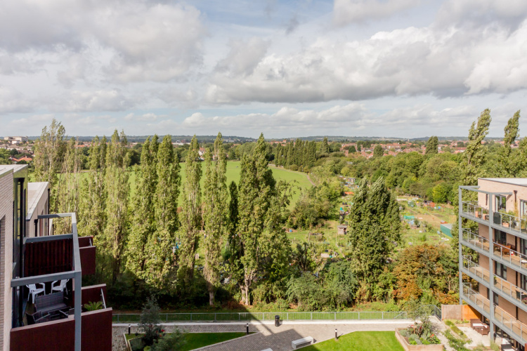 3  bedrooms flat to rent in Charcot Road, Colindale, NW9-image 8