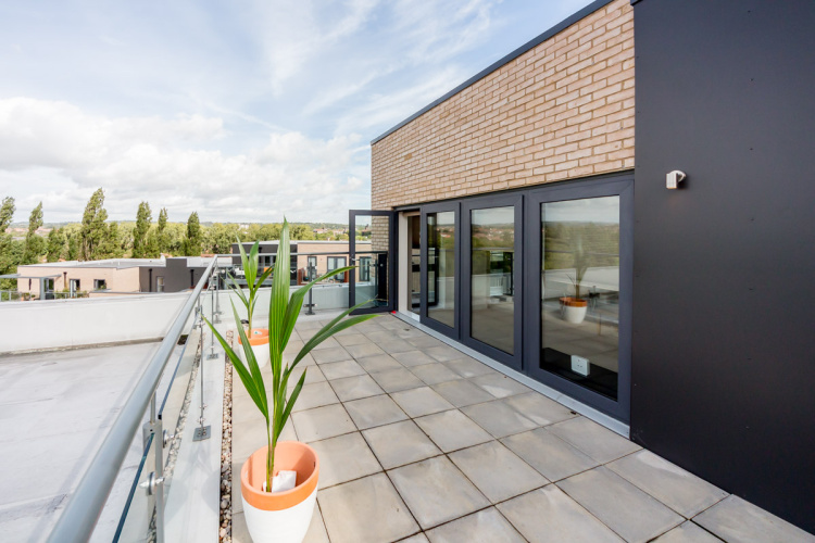 3  bedrooms flat to rent in Charcot Road, Colindale, NW9-image 9