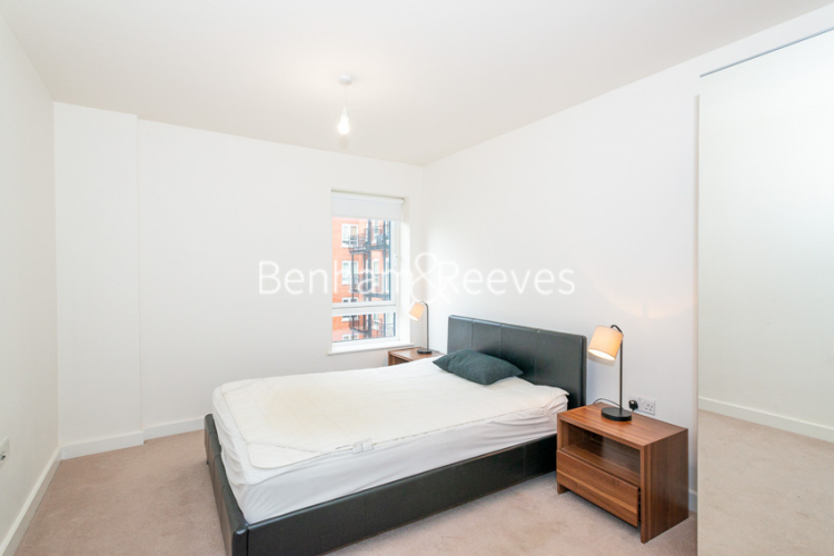 2  bedrooms flat to rent in Beaufort Square, Colindale, NW9-image 11