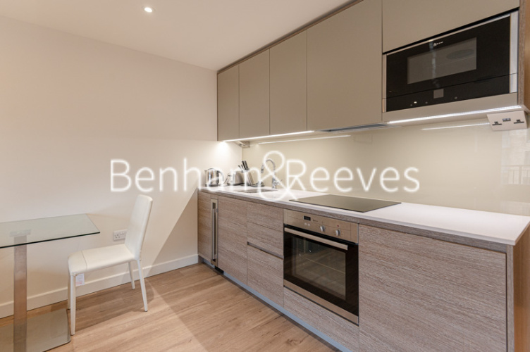 Studio flat to rent in Beaufort Square, Beaufort Park, NW9-image 2