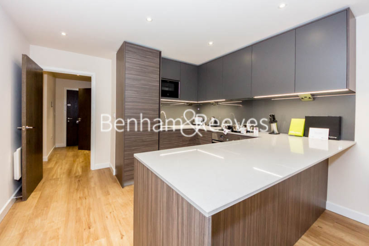 2 bedrooms flat to rent in Beaufort Square, Colindale, NW9-image 2