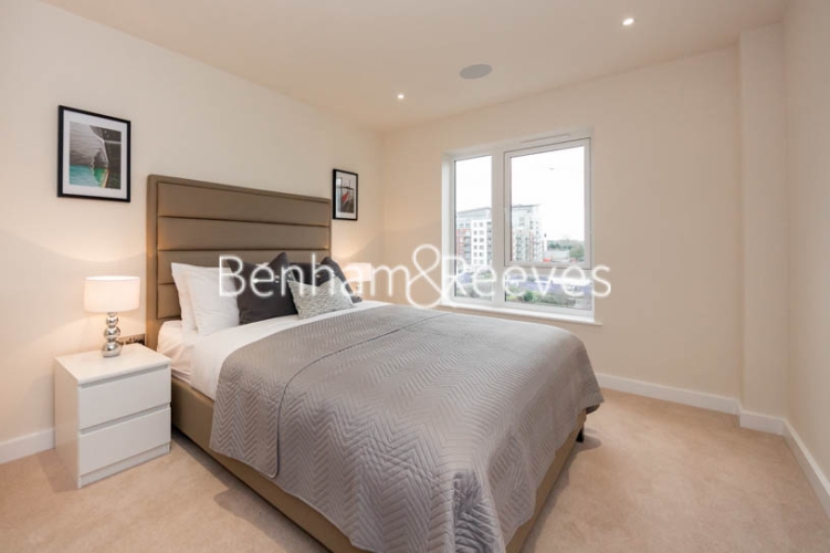 2 bedrooms flat to rent in Beaufort Square, Colindale, NW9-image 3