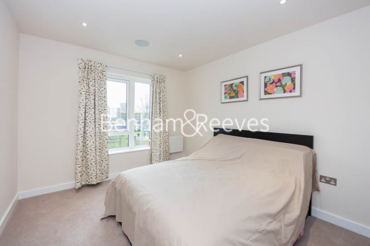 1  bedroom flat to rent in Beaufort Square, Colindale, NW9-image 4