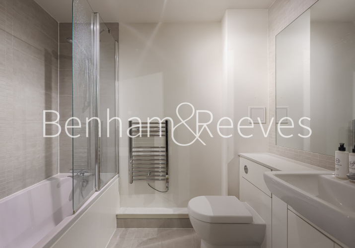 1 bedroom flat to rent in Heritage Avenue, Beaufort Park, NW9-image 4