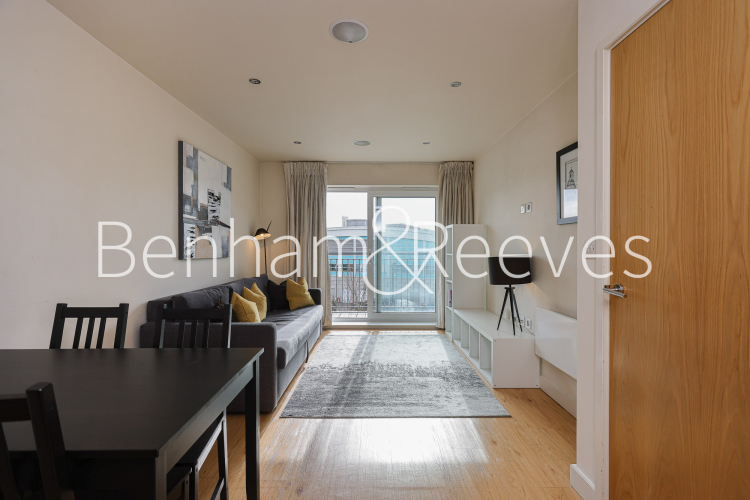 1  bedroom flat to rent in Heritage Avenue, Beaufort Park, NW9-image 7