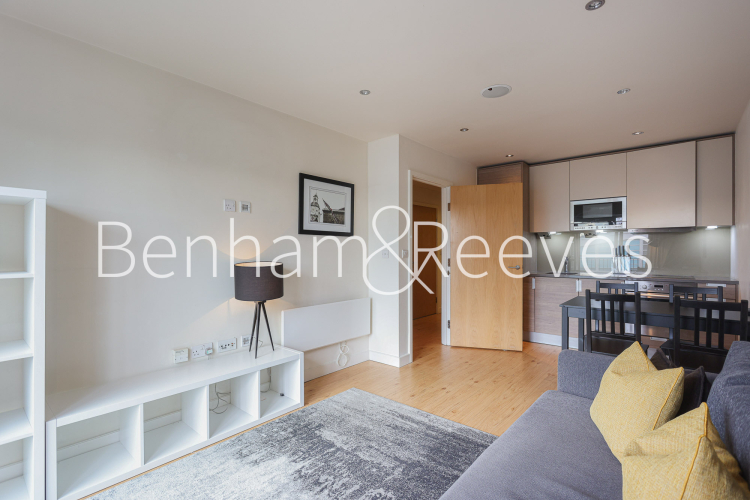 1 bedroom flat to rent in Heritage Avenue, Beaufort Park, NW9-image 20