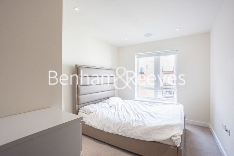 1  bedroom flat to rent in Beaufort Square, Colindale, NW9-image 4