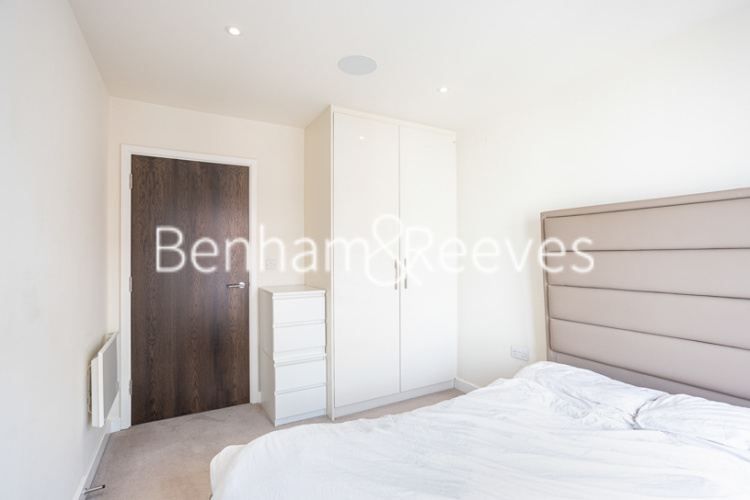 1  bedroom flat to rent in Beaufort Square, Colindale, NW9-image 11