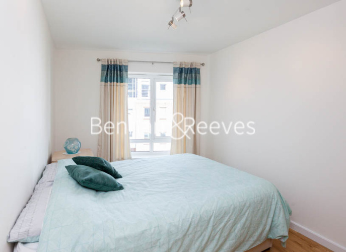2  bedrooms flat to rent in Boulevard Drive, Beaufort Square, NW9-image 7