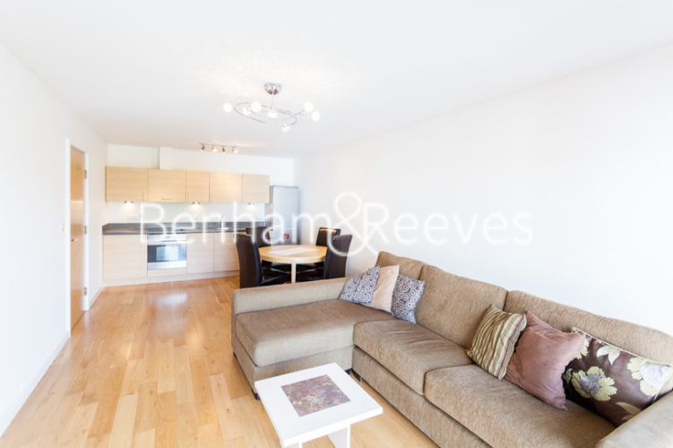 2  bedrooms flat to rent in Boulevard Drive, Beaufort Square, NW9-image 8