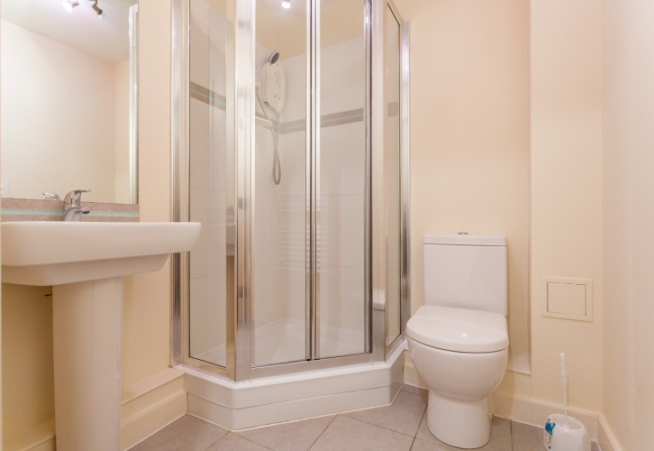Studio flat to rent in Boulevard Drive, Colindale, NW9-image 4