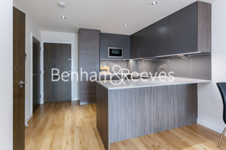 1 bedroom flat to rent in East Drive, Colindale, NW9-image 2