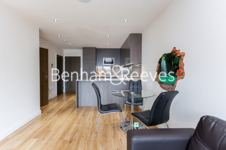 1  bedroom flat to rent in East Drive, Colindale, NW9-image 9