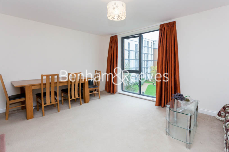 1  bedroom flat to rent in Needleman Close, Colindale, NW9-image 3