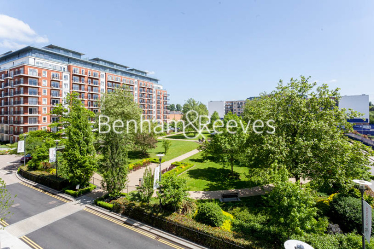 2  bedrooms flat to rent in Beaufort Square, Colindale, NW9-image 4