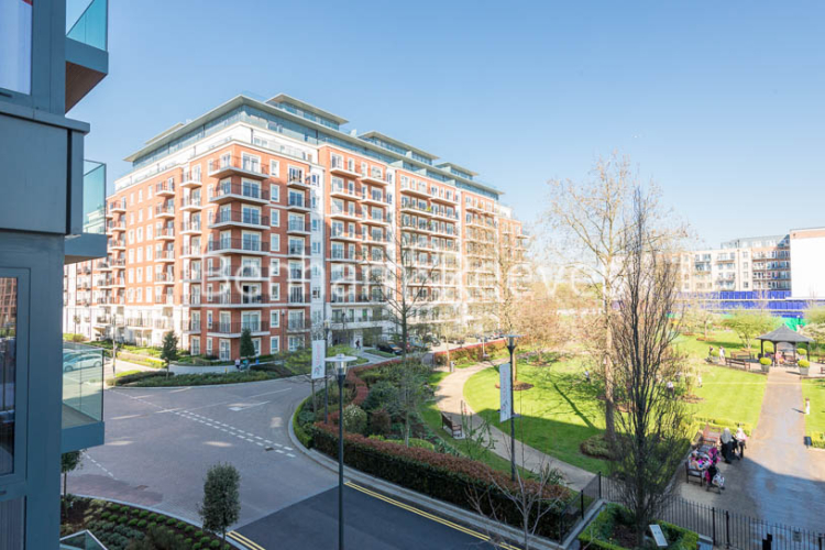 Studio flat to rent in Beaufort Square, Colindale, NW9-image 6