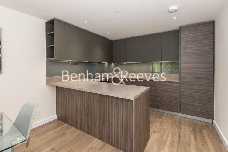 2  bedrooms flat to rent in Beaufort Square, Colindale, NW9-image 2