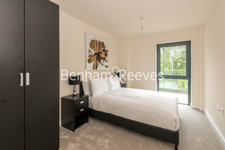 2  bedrooms flat to rent in Beaufort Square, Colindale, NW9-image 3
