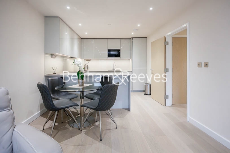 2 bedrooms flat to rent in Beaufort Square, Colindale, NW9-image 3