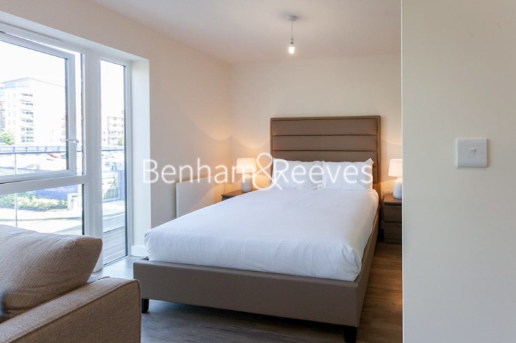 1  bedroom flat to rent in Beaufort Square, Colindale, NW9-image 3