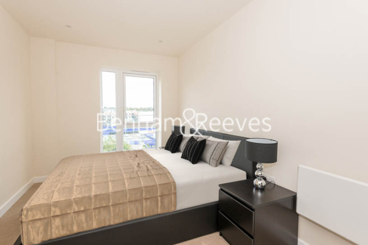 2 bedrooms flat to rent in Beaufort Square, Colindale, NW9-image 4
