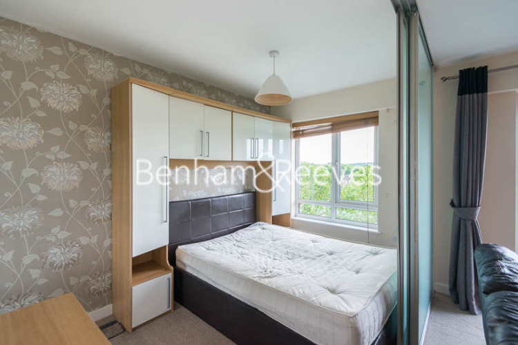 1  bedroom flat to rent in Heritage Avenue, Colindale, NW9-image 7