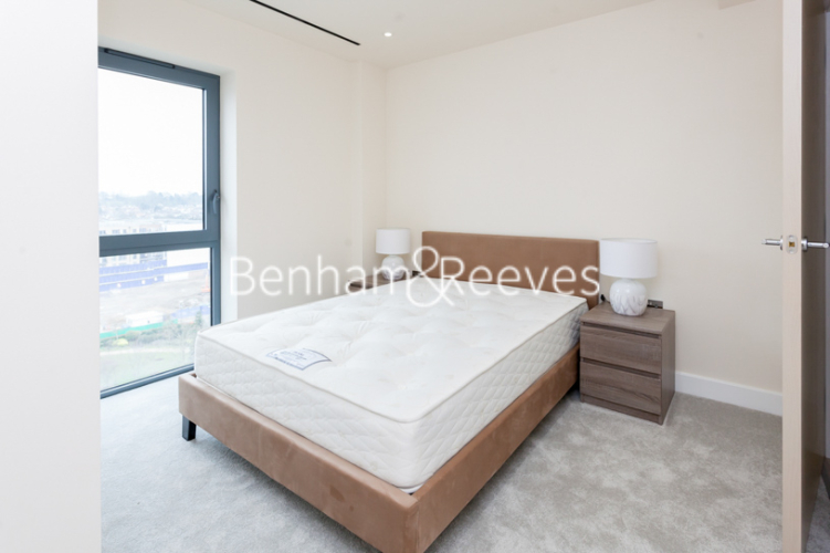 3 bedrooms flat to rent in Beaufort Square, Colindale, NW9-image 4