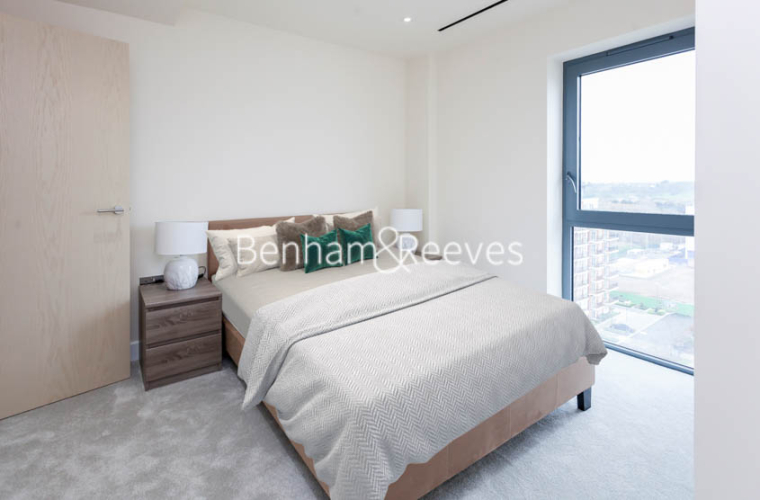 3 bedrooms flat to rent in Beaufort Square, Colindale, NW9-image 4