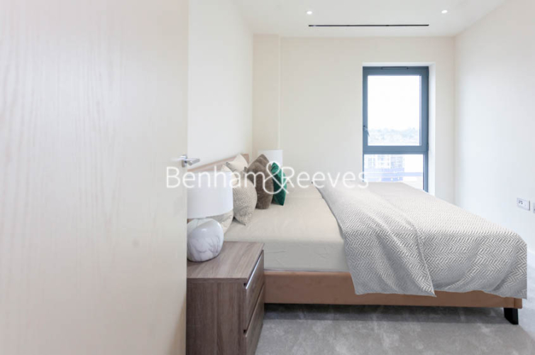3  bedrooms flat to rent in Beaufort Square, Colindale, NW9-image 10