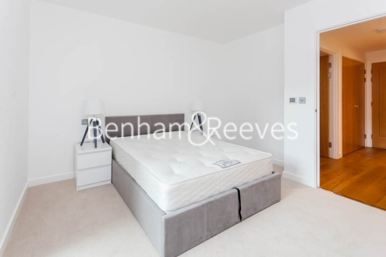 2 bedrooms flat to rent in Thonrey Close, Colindale, NW9-image 13