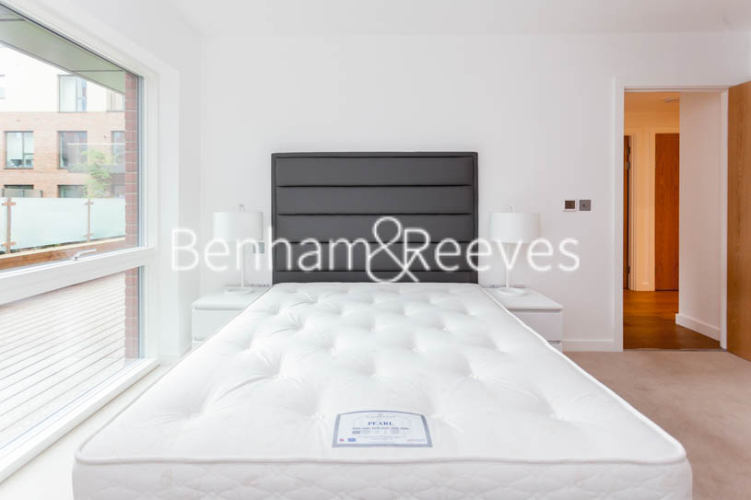 2 bedrooms flat to rent in Thonrey Close, Colindale, NW9-image 15