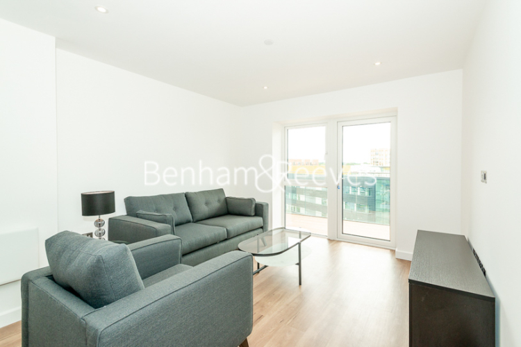 2  bedrooms flat to rent in Caversham Road, Colindale, NW9-image 1