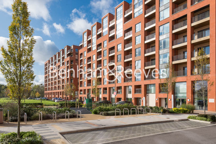 2  bedrooms flat to rent in Lismore Boulevard, Colindale, NW9-image 4