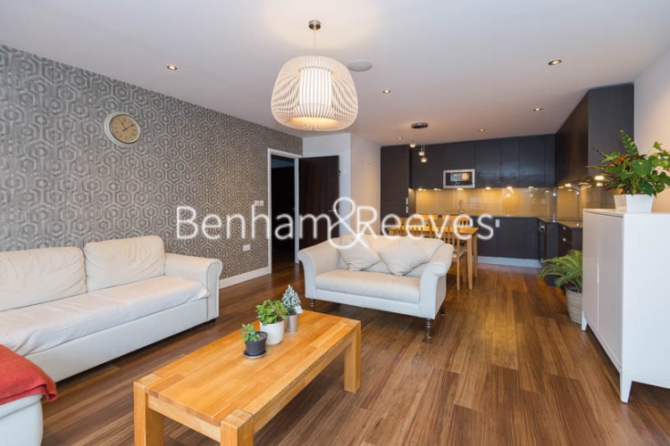 2  bedrooms flat to rent in Aerodrome Road, Colindale, NW9-image 1