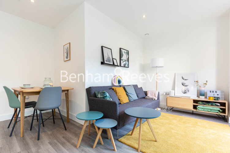 1 bedroom flat to rent in Lismore Boulevard, Colindale, NW9-image 3