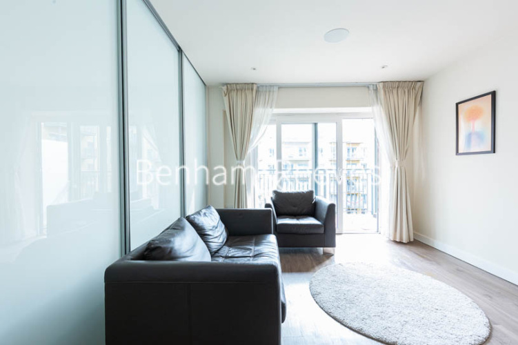 2  bedrooms flat to rent in Boulevard Drive, Colindale, NW9-image 1
