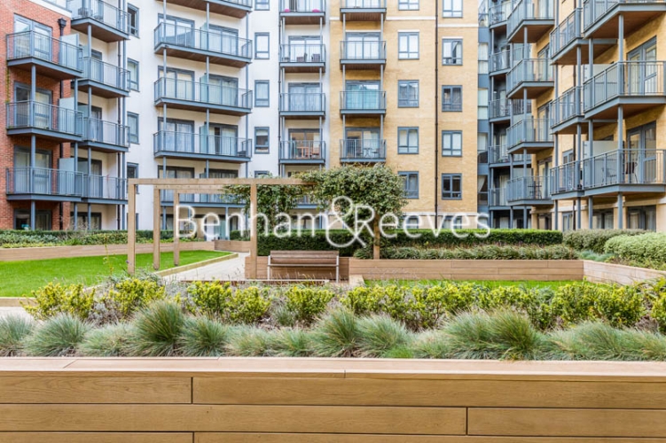 2  bedrooms flat to rent in Beaufort Square, Colindale, NW9-image 11