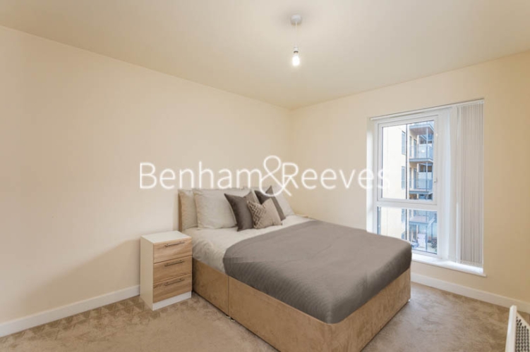 2 bedrooms flat to rent in Beaufort Square, Colindale, NW9-image 13