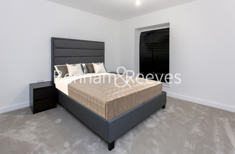 1 bedroom flat to rent in Beaufort Square, Colindale, NW9-image 3