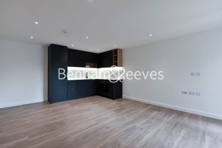 1  bedroom flat to rent in Beaufort Square, Colindale NW9-image 6