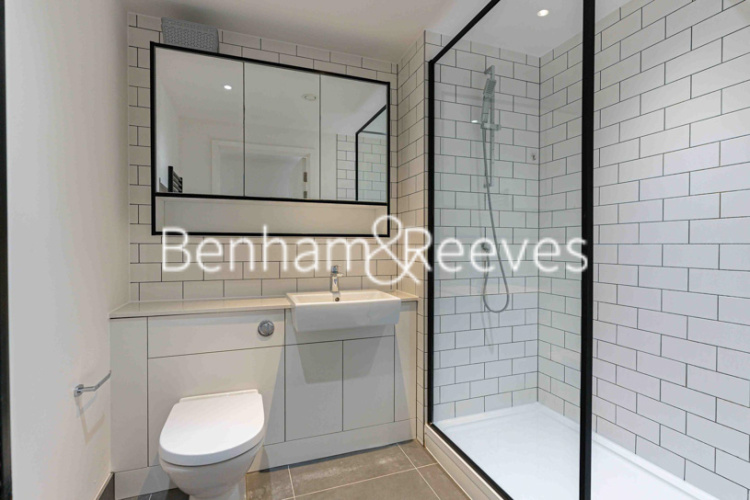 1  bedroom flat to rent in Beaufort Square, Colindale, NW9-image 11