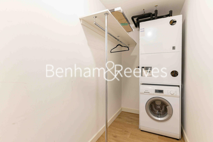 1  bedroom flat to rent in Beaufort Square, Colindale, NW9-image 16