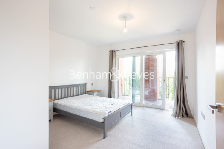 2 bedrooms flat to rent in Thonrey Close, Colindale, NW9-image 4